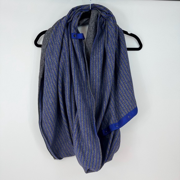 Lululemon Snap Button Up Pinstripe Shawl - Picture 1 of 3